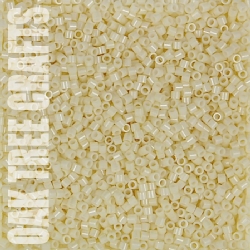DE15 - Miyuki - Ceylon - Cream (DBS0203) - 2.8gm