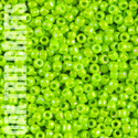 97186 - SB08 - Matsuno - Rainbow Opaque - Green - 8gm
